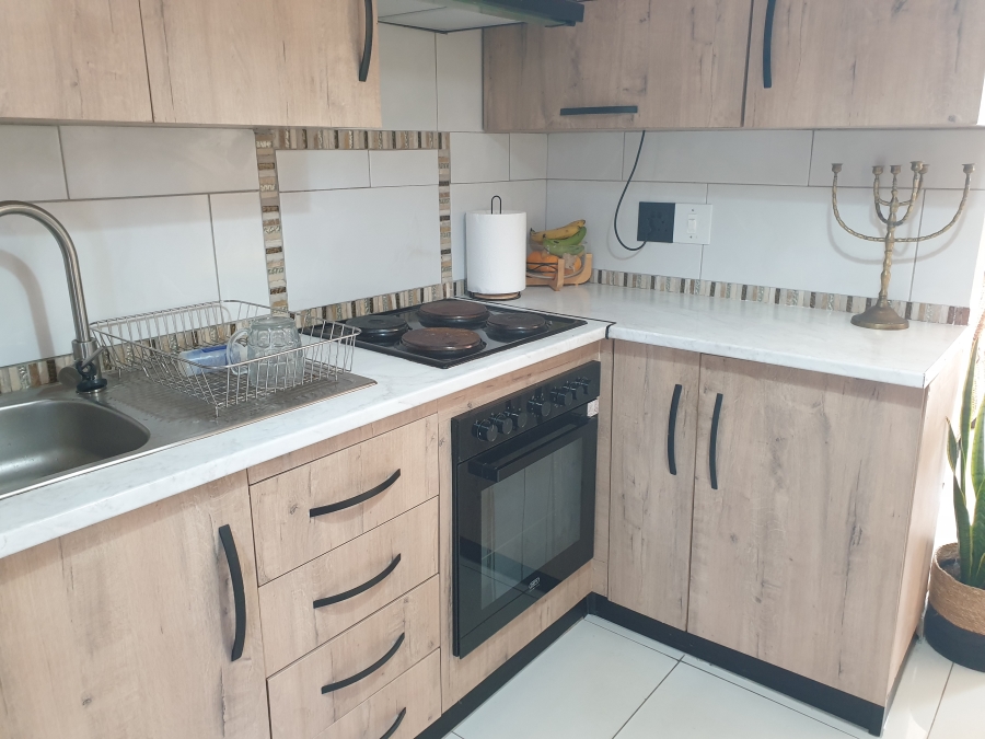 To Let 3 Bedroom Property for Rent in Diep River Western Cape